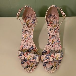 Aldo Strappy Floral Heels (US 9)